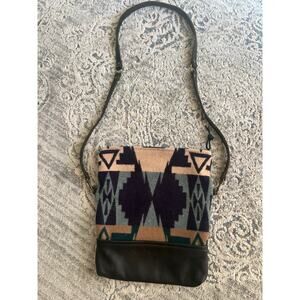 Beautiful Nan-Made Objects Pendleton Wool and Leather Cross-Body Purse